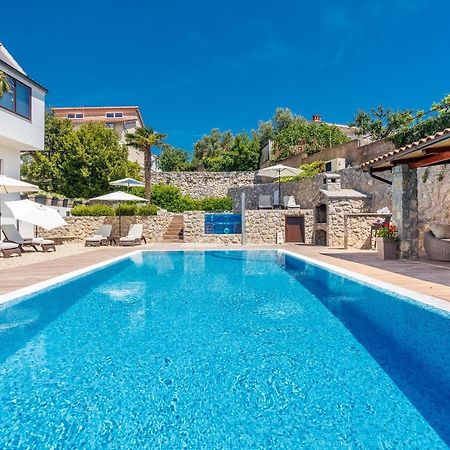 Apartments Petra Krk Кърк Екстериор снимка