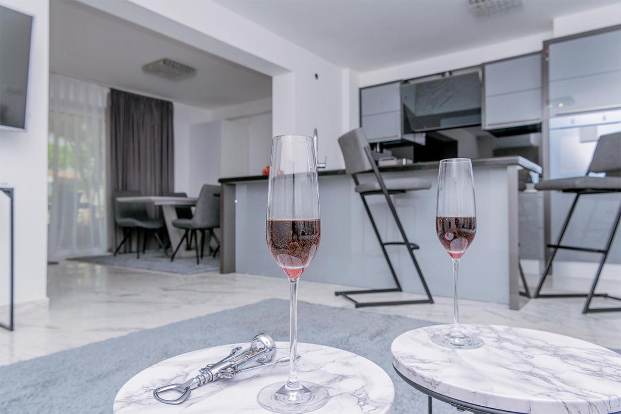 Apartments Petra Krk Кърк Екстериор снимка