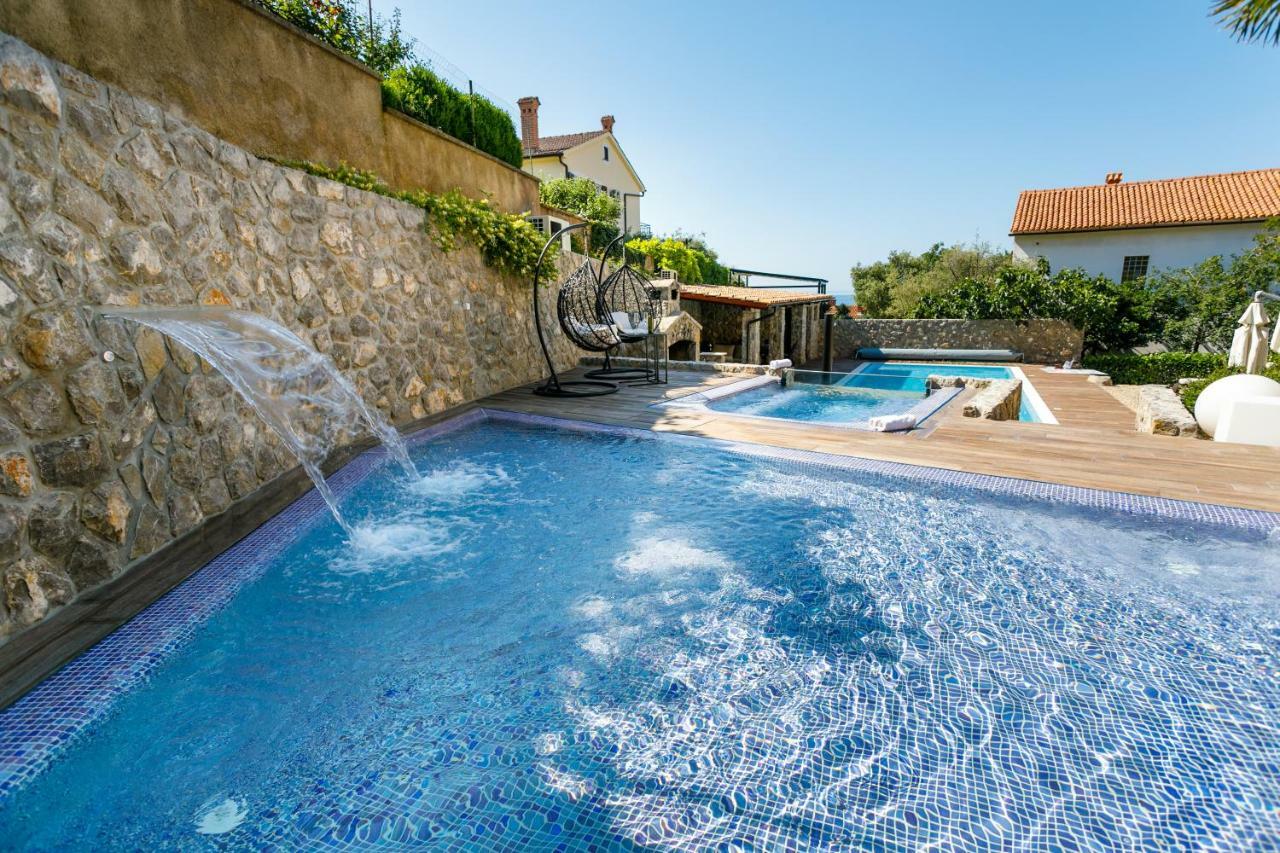 Apartments Petra Krk Кърк Екстериор снимка