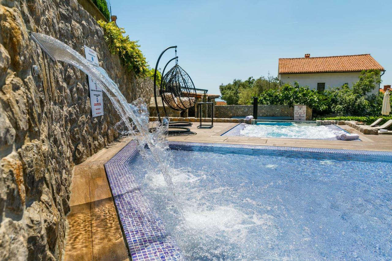 Apartments Petra Krk Кърк Екстериор снимка