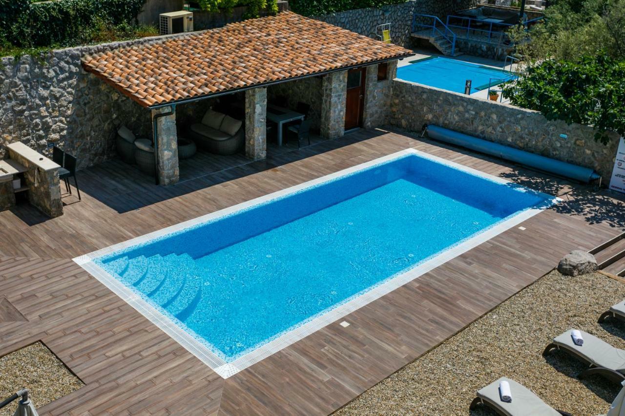 Apartments Petra Krk Кърк Екстериор снимка