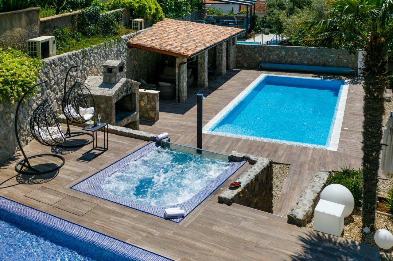 Apartments Petra Krk Кърк Екстериор снимка
