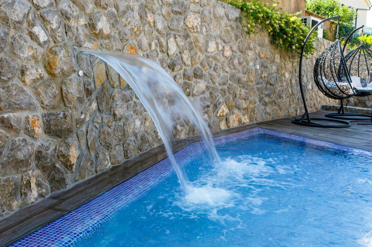 Apartments Petra Krk Кърк Екстериор снимка